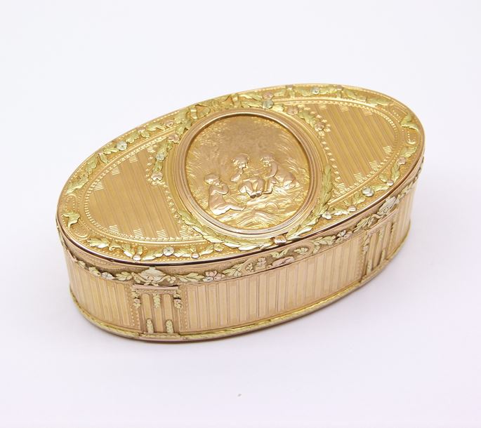 Louis XV long oval three colour gold box | MasterArt
